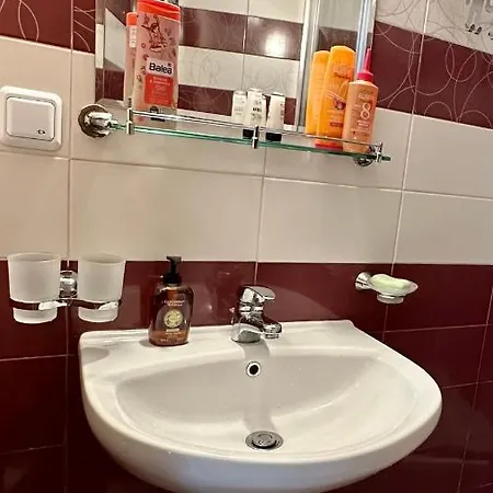 Vintage De Lux, Location, 2bdr Grand Monastery, Apartment