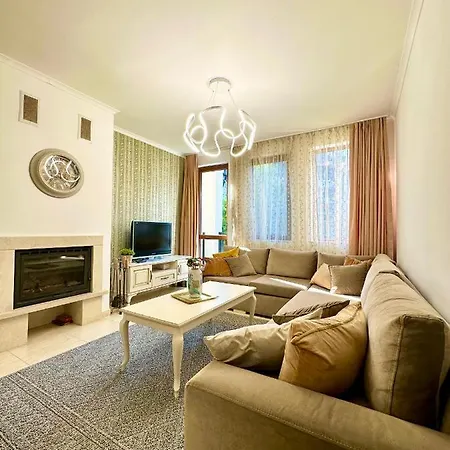 Vintage De Lux, Location, 2bdr Grand Monastery, アパート